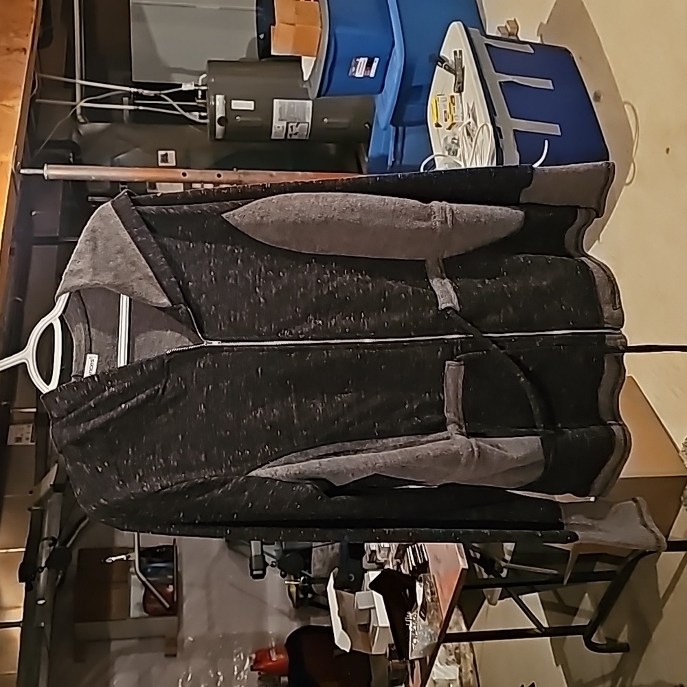 Maurices full zip up hoodie  size 1